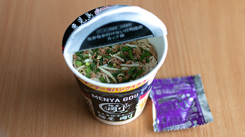 麺屋剛監修　剛麺 とんこつ味